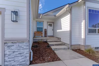 5611 Jeremy Valley Dr SE, Salem, OR 97306 - Photo 6