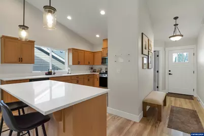 5611 Jeremy Valley Dr SE, Salem, OR 97306 - Photo 10