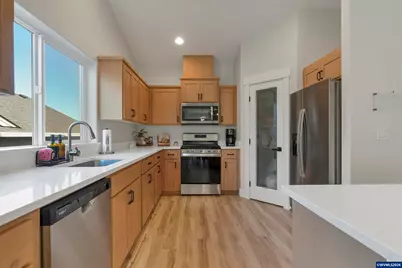 5611 Jeremy Valley Dr SE, Salem, OR 97306 - Photo 12