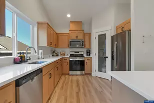 5611 Jeremy Valley Dr SE, Salem, OR 97306 - Photo 12