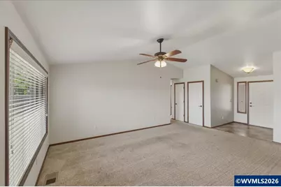 2502 Waverly Ct SE, Albany, OR 97322 - Photo 12