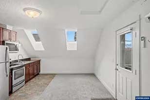 566 Edwards Rd, Monmouth, OR 97361 - Photo 32