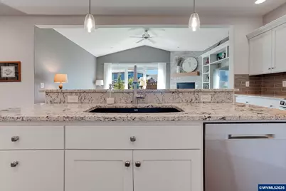 1751 SE Academy St, Dallas, OR 97738 - Photo 12