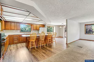 8748 Enclid St NE, Salem, OR 97305 - Photo 8