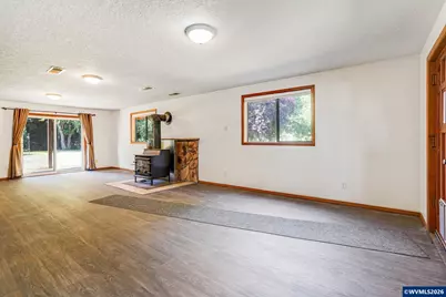 8748 Enclid St NE, Salem, OR 97305 - Photo 24