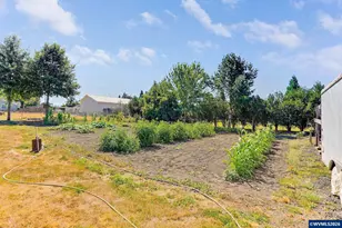 8748 Enclid St NE, Salem, OR 97305 - Photo 48