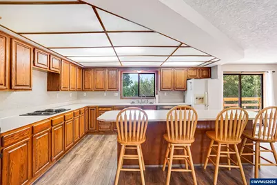 8748 Enclid St NE, Salem, OR 97305 - Photo 10