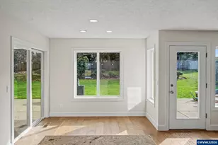 742 E Main St, Sublimity, OR 97385 - Photo 18