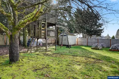 742 E Main St, Sublimity, OR 97385 - Photo 48