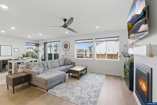 1567 Stasny Ave SE, Albany, OR 97322 - Photo 2