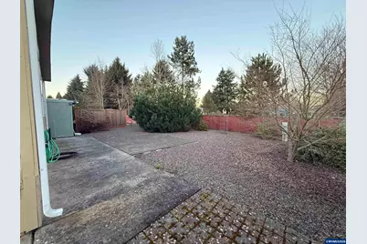 300 Lacreole Dr #220, Dallas, OR 97338 - Photo 20