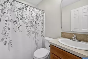 133 NW Howard Ln, Dallas, OR 97338 - Photo 20