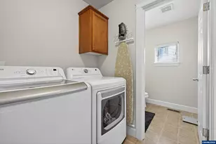 133 NW Howard Ln, Dallas, OR 97338 - Photo 26