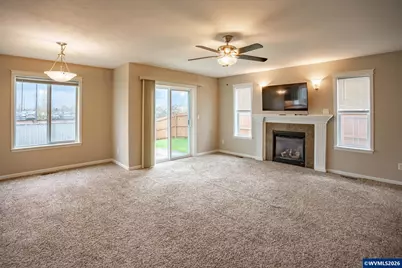 4337 Mackinaw Av SE, Albany, OR 97322 - Photo 4