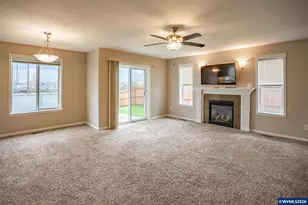 4337 Mackinaw Ave SE, Albany, OR 97322 - Photo 4