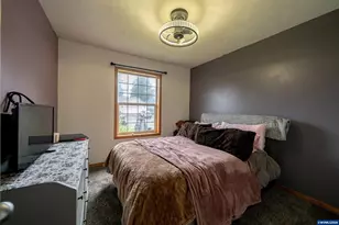 1137 SE 2nd Ave, Mill City, OR 97360 - Photo 22