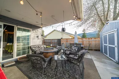 1137 SE 2nd Av, Mill City, OR 97360 - Photo 22