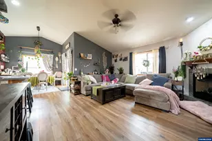 1137 SE 2nd Ave, Mill City, OR 97360 - Photo 8