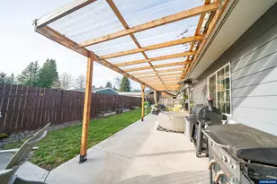 1137 SE 2nd Ave, Mill City, OR 97360 - Photo 28