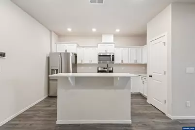 1226 NW Upas Pl, Redmond, OR 97756 - Photo 12