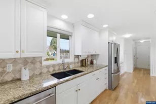 5750 Macleay Rd SE, Salem, OR 97317 - Photo 18