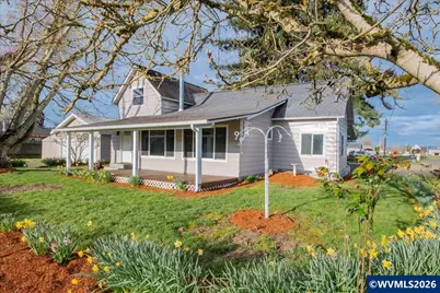 111 E 3rd St, Halsey, OR 97348 - Photo 6