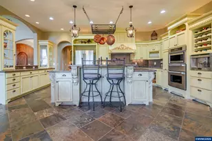 6243 Rambeau Ln SE, Salem, OR 97317 - Photo 16