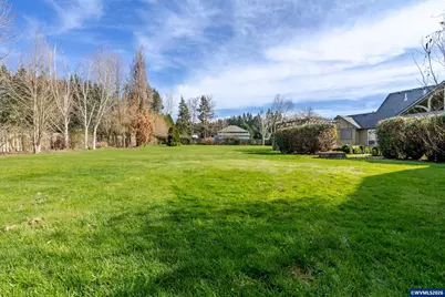 6243 Rambeau Ln SE, Salem, OR 97317 - Photo 40