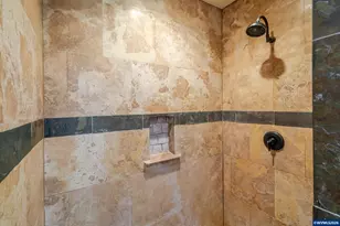 6243 Rambeau Ln SE, Salem, OR 97317 - Photo 36