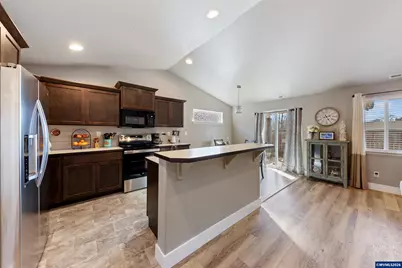 558 Casting St SE, Albany, OR 97322 - Photo 18