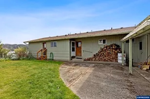 3401 NE Yacht Ave, Lincoln City, OR 97367 - Photo 2