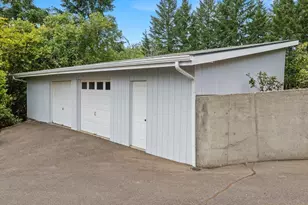 115 NW Harmony Ln, Corvallis, OR 97330 - Photo 40