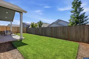 1715 SE Hankel St, Dallas, OR 97338 - Photo 26