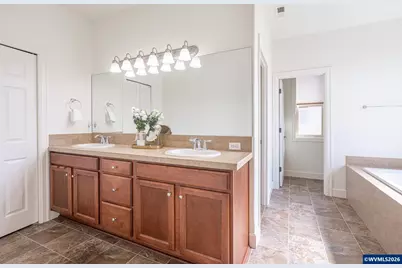 728 SE Bayshore Cir, Corvallis, OR 97333 - Photo 6