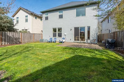 728 SE Bayshore Cir, Corvallis, OR 97333 - Photo 2