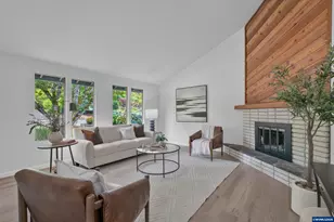 368 Autumn Pl, Corvallis, OR 97330 - Photo 4