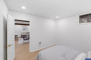 927 Kingwood Dr NW, Salem, OR 97304 - Photo 40