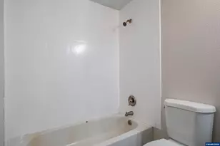 10471 Wagon Rd NE, Mount Angel, OR 97362 - Photo 30