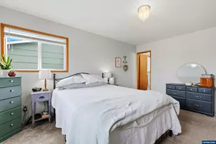 1841 Umpqua Rd, Woodburn, OR 97071 - Photo 34