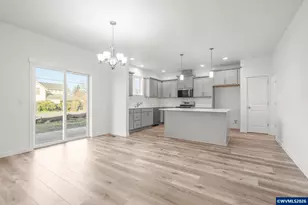 673 Parker Lp, Silverton, OR 97381 - Photo 14