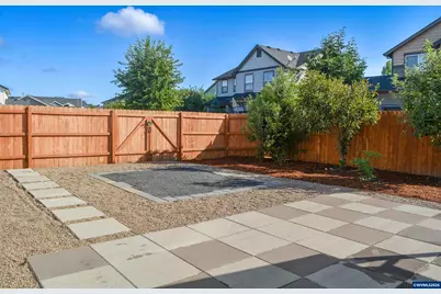 574 Prairie St, Woodburn, OR 97071 - Photo 4