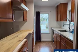 16901 SE Division St, Portland, OR 97236 - Photo 2