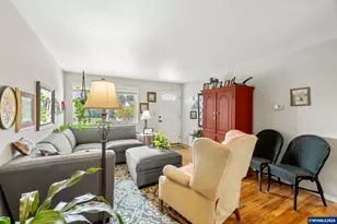 1315 Rainier Rd, Woodburn, OR 97071 - Photo 4