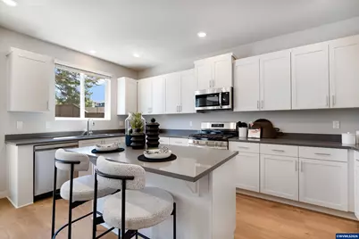 2690 Mt Saint Helens Av SE, Salem, OR 97302 - Photo 12