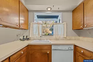 1656 Ewald Ave SE, Salem, OR 97306 - Photo 12