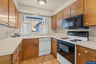 1656 Ewald Ave SE, Salem, OR 97306 - Photo 10