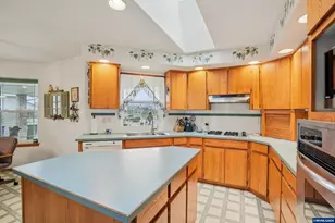 2072 Cardinal Av SE, Stayton, OR 97383 - Photo 14