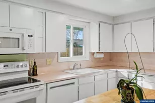 2439 Westwind Ave NW, Salem, OR 97304 - Photo 12