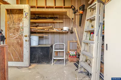 861 W 10th St, Junction City, OR 97448 - Photo 30