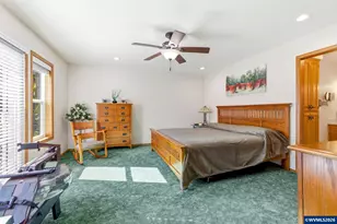 6497 Mahalo Dr SE, Salem, OR 97317 - Photo 16